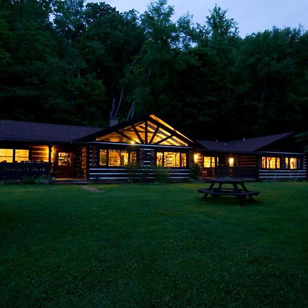 Creekwalk Inn Bed And Breakfast With Cabins Cosby Экстерьер фото